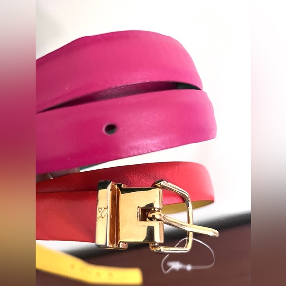 Liz Clairbourne Vintage Leather Belt Gold buckle with 2 interchangeable straps - Picture 1 of 5